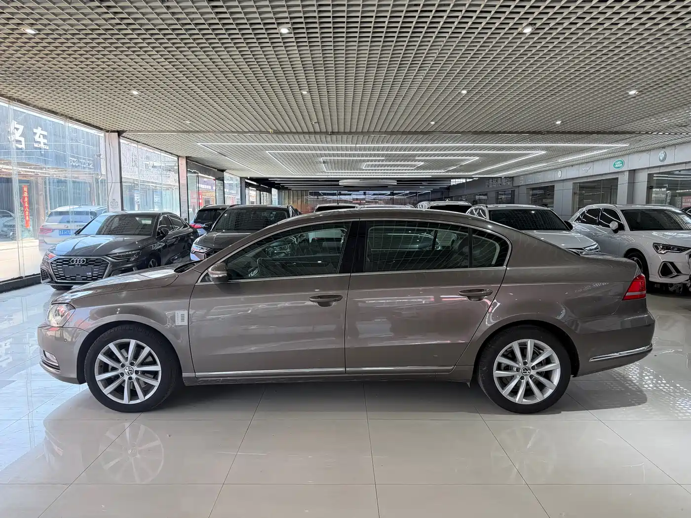 Volkswagen Magotan 2013 1.8TSI Premium фото 6