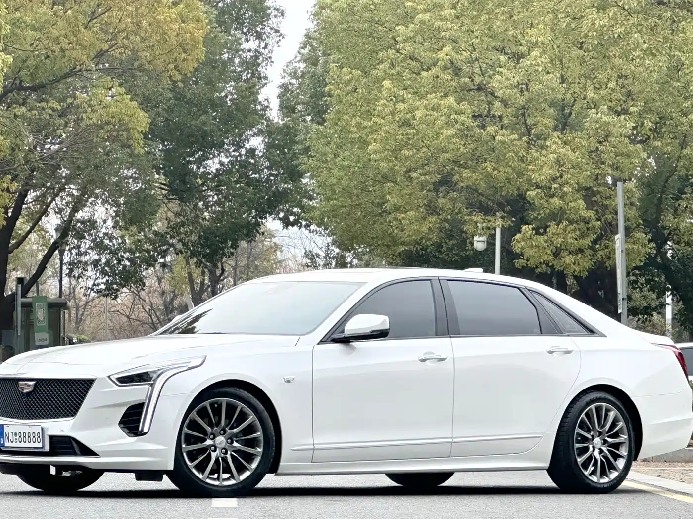 CADILLAC CT6