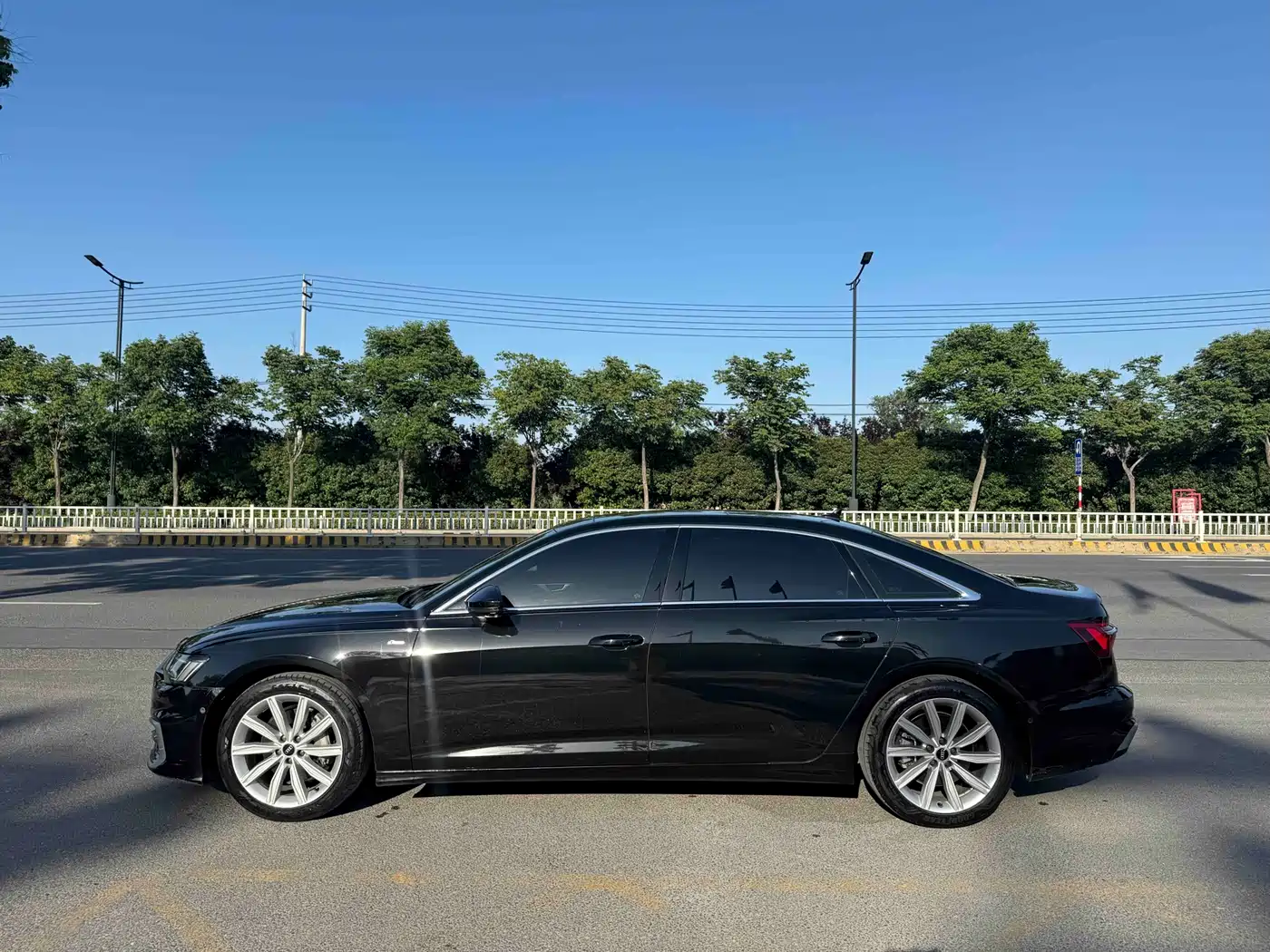 Audi A6L 2023 Facelift 45 TFSI Premium Dynamic фото 2