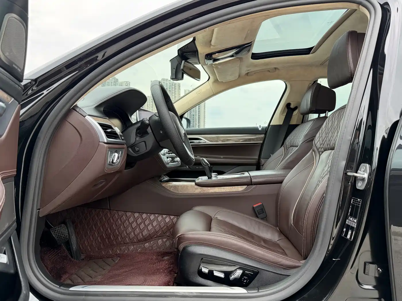 BMW 7 Series 2019 740Li Leading Luxury Package фото 11