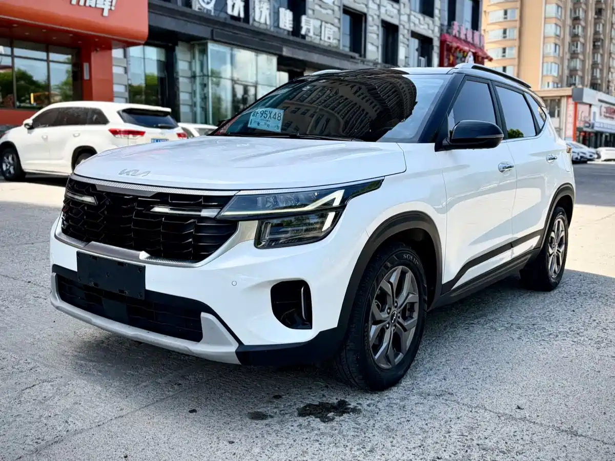 Kia Seltos 2023 1.5L CVT Luxury Edition
