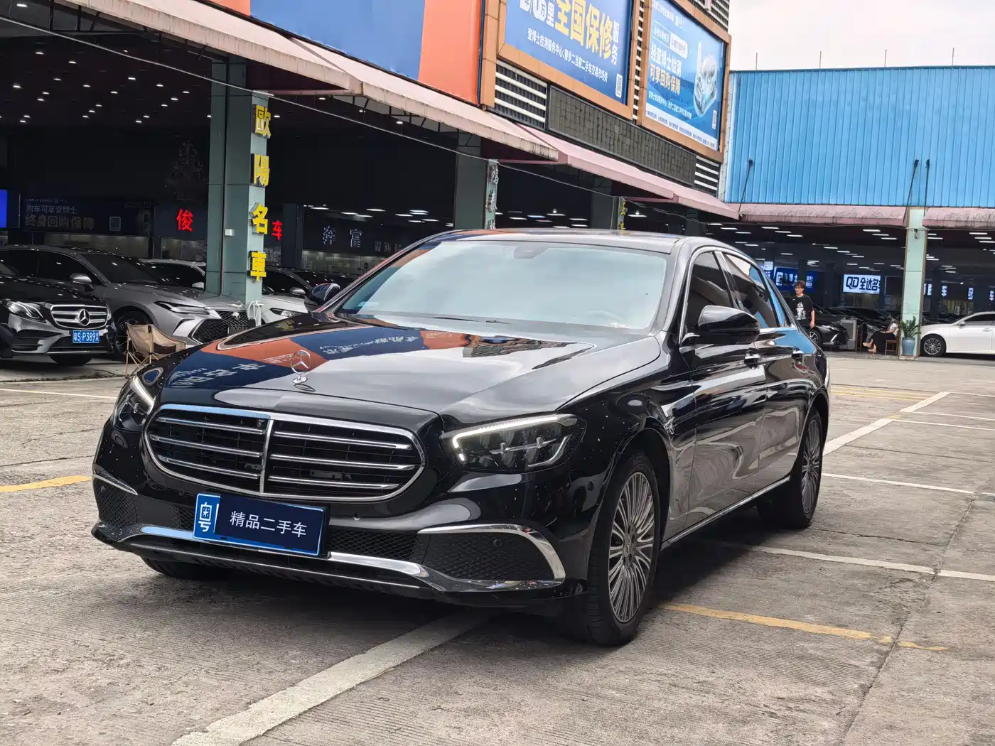 MERCEDES-BENZ E CLASS