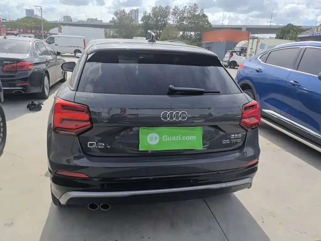 Audi Q2L 2019 2018 35 TFSI Launch Exclusive Edition China VI