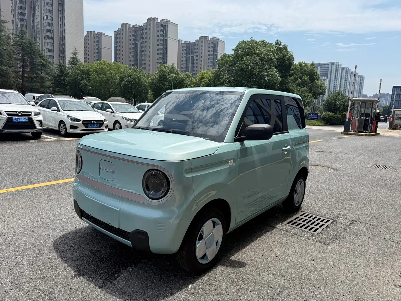 Geely Galaxy Panda 2023