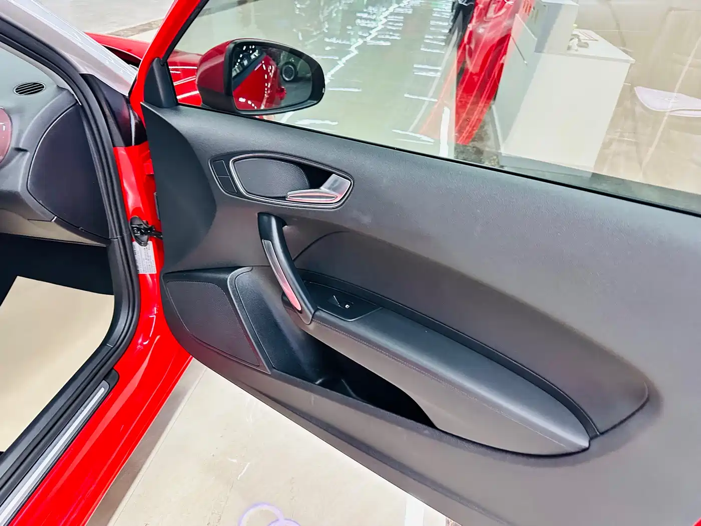 Audi A1 2012 1.4 TFSI Ego фото 24
