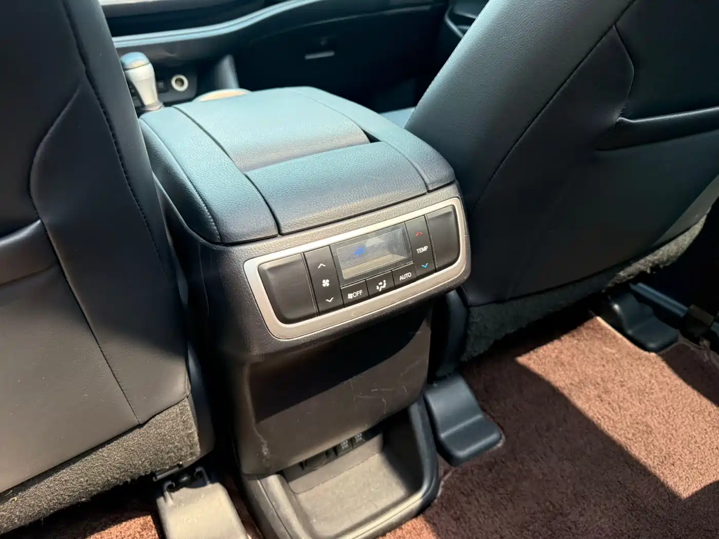 Toyota Highlander 2018 2.0T 4WD Luxury 7-seater China VI фото 20