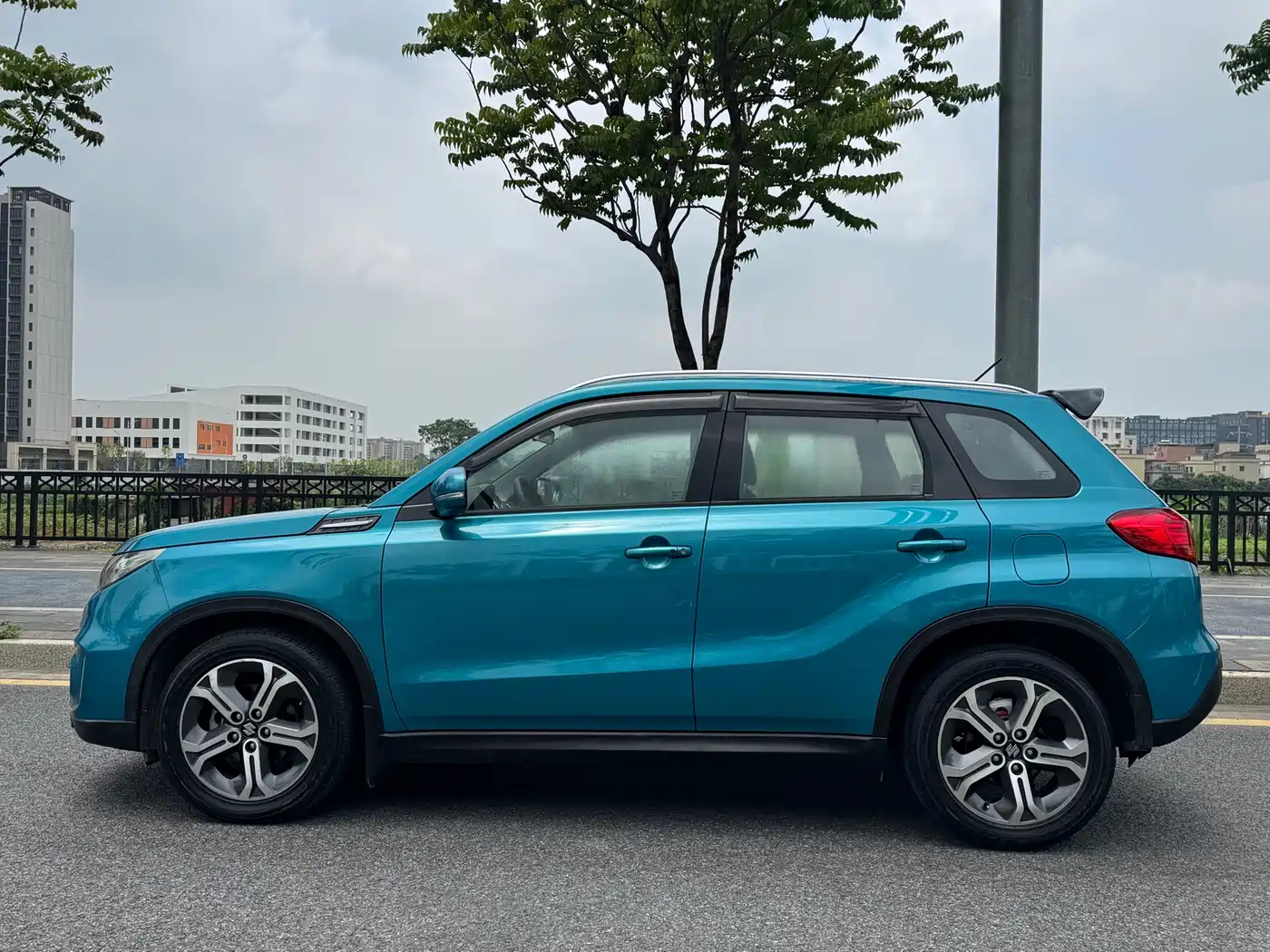 Suzuki Vitara 2016 2016 1.4T Auto 2WD Luxury Model