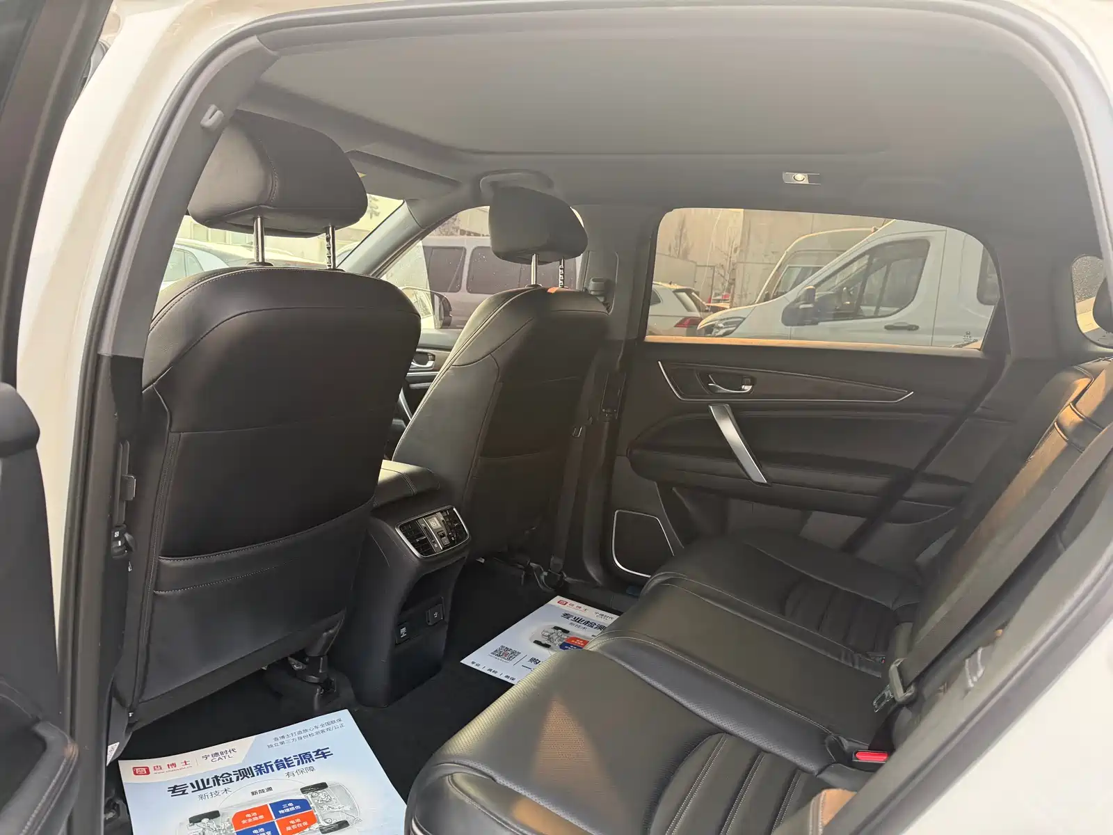 Фото 7 - Honda UR-V