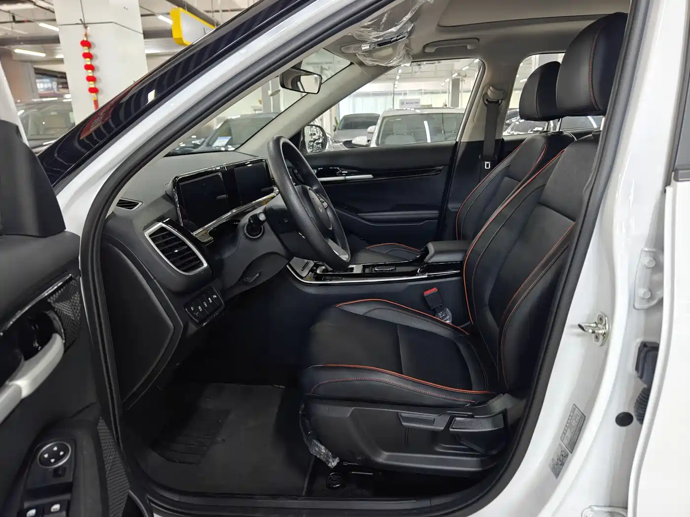Kia Seltos 2026 1.5L IVT Luxury Edition фото 4
