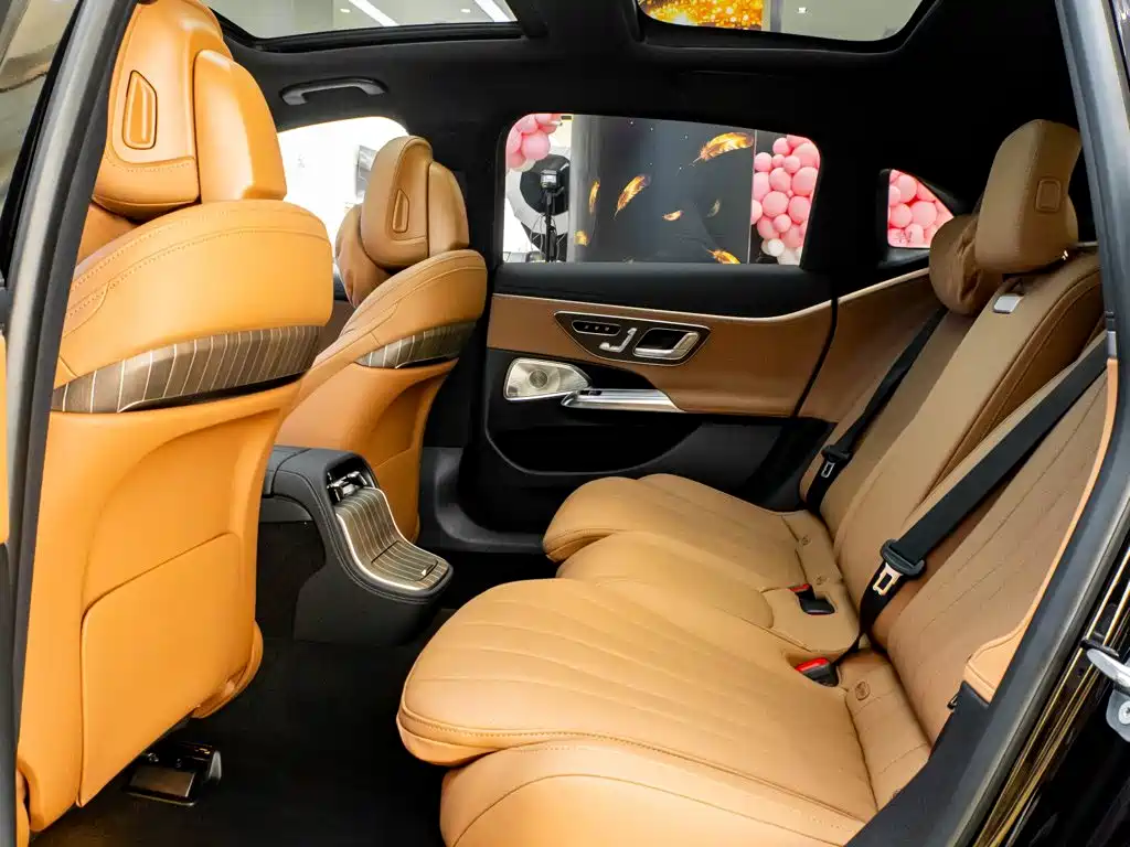 Mercedes-Benz E-Class 2026 2026 E 300 L Luxury