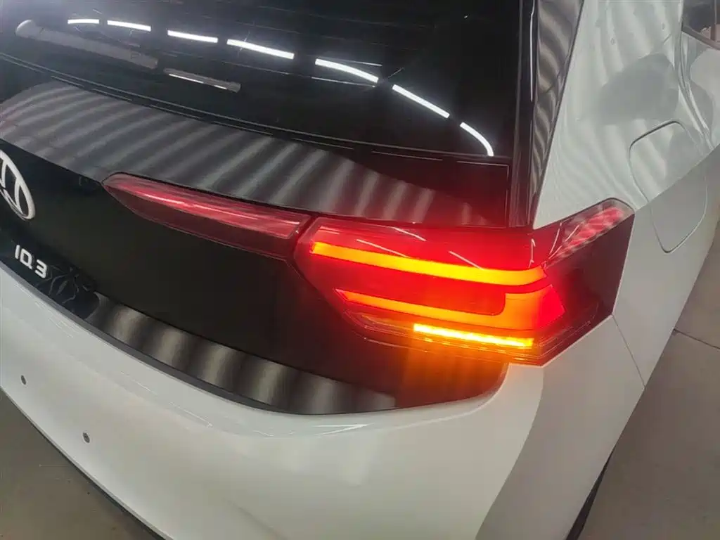 Volkswagen ID.3 2023 Pure Smart Edition фото 8