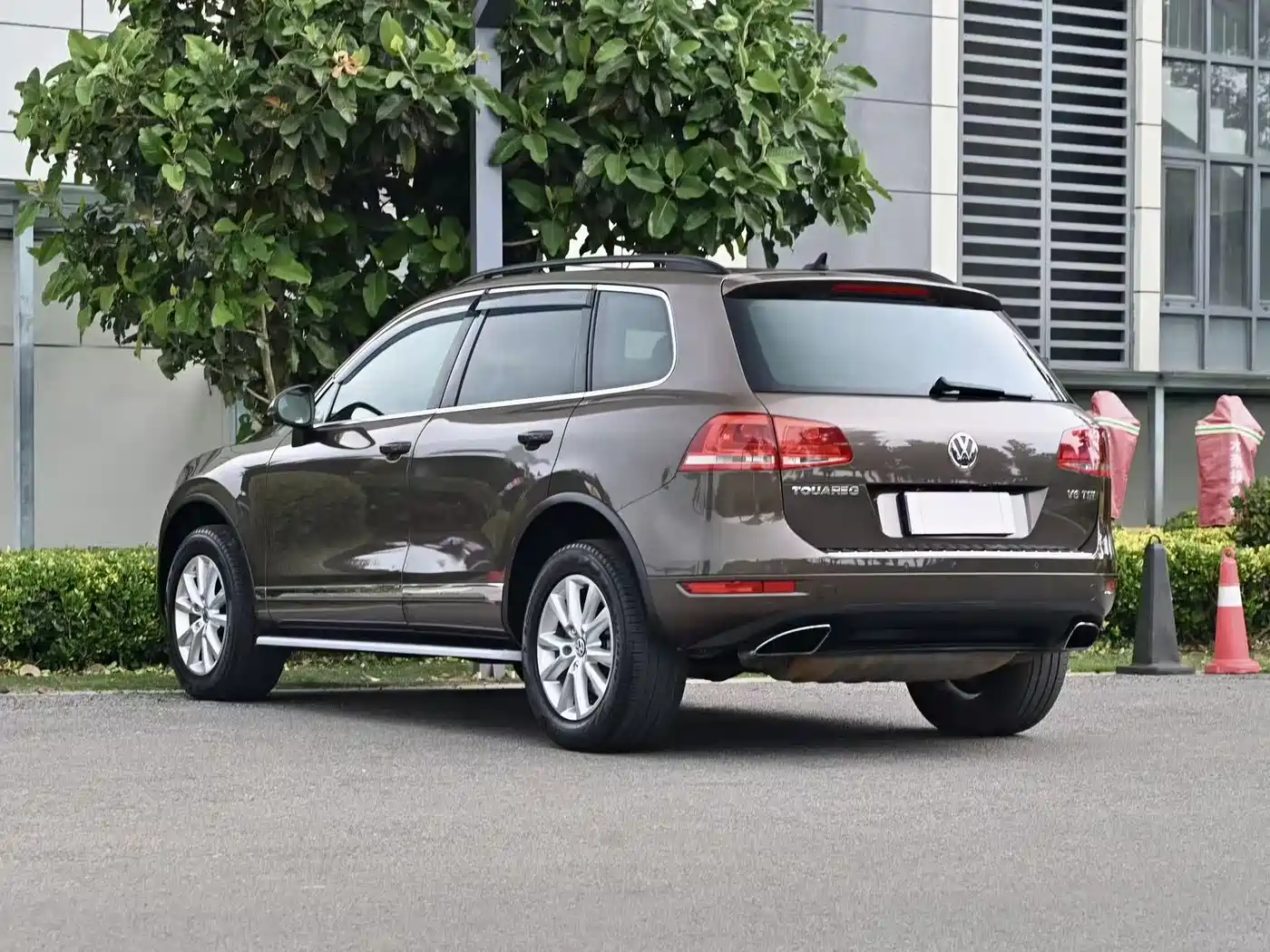 Volkswagen Touareg 2011 3.0TSI Luxury фото 8