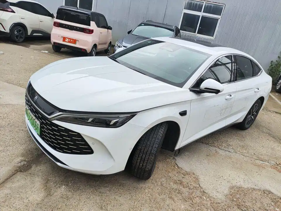 BYD Qin L 2025 DM-i Smart Drive Edition 120KM Surpassing