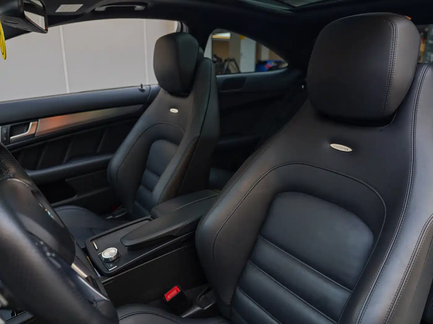 Mercedes-Benz C-Class AMG 2012 AMG C 63 Coupe Dynamic фото 14