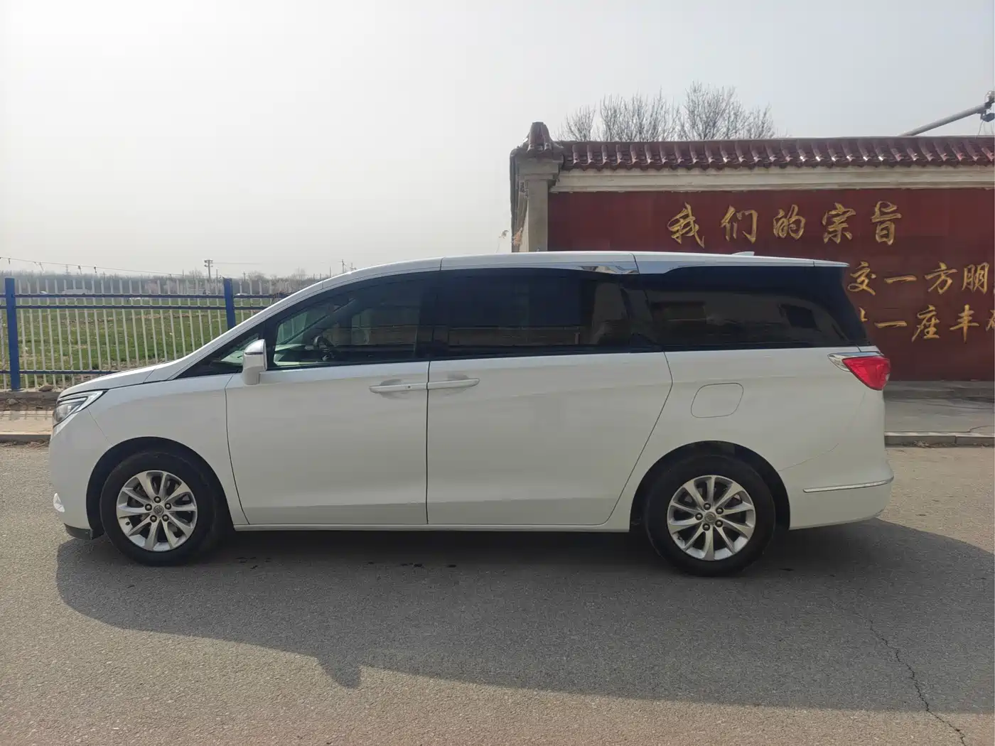 Фото 8 - Buick GL8