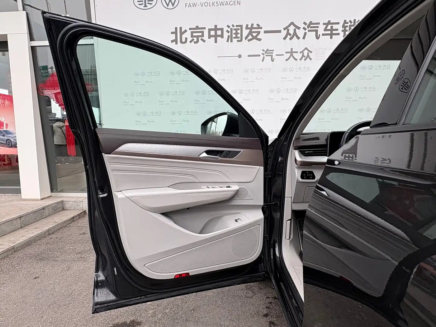Volkswagen Talagon 2023 380TSI 4WD R-Line Touring Edition фото 6
