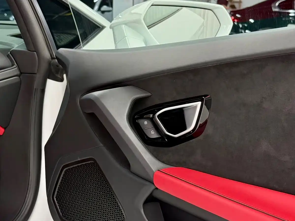 Lamborghini Huracán 2020 Huracán EVO RWD фото 18
