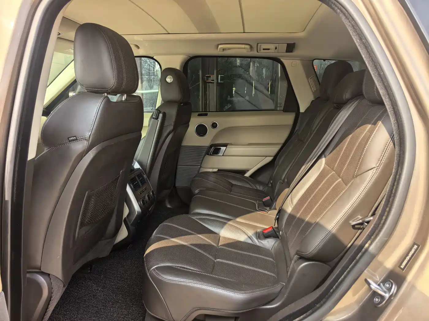 Land Rover Range Rover Sport фото 14