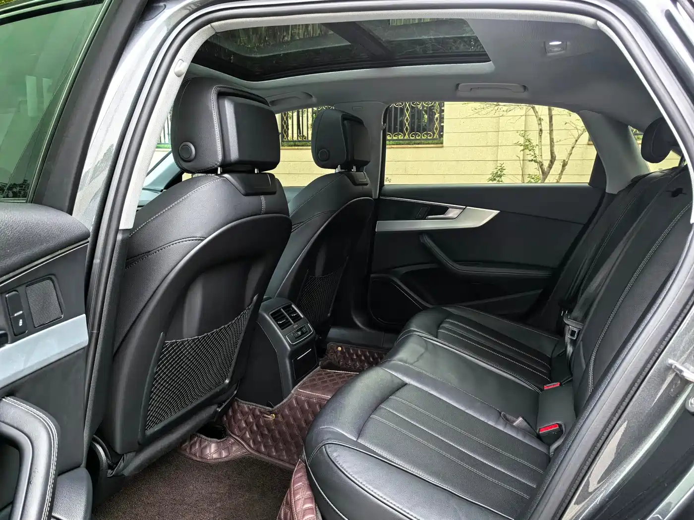 Audi A4L 2023 40 TFSI Luxury Sport фото 9