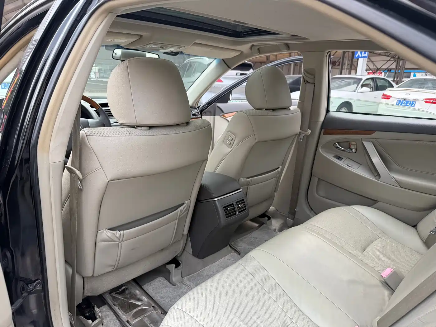 Toyota Camry 2013 200G Classic Luxury Edition фото 22