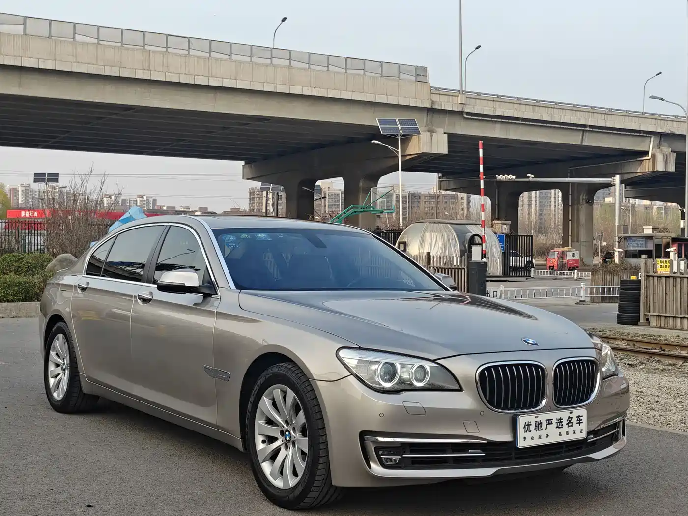 BMW 7 Series 2013 Model 740Li Leading фото 3