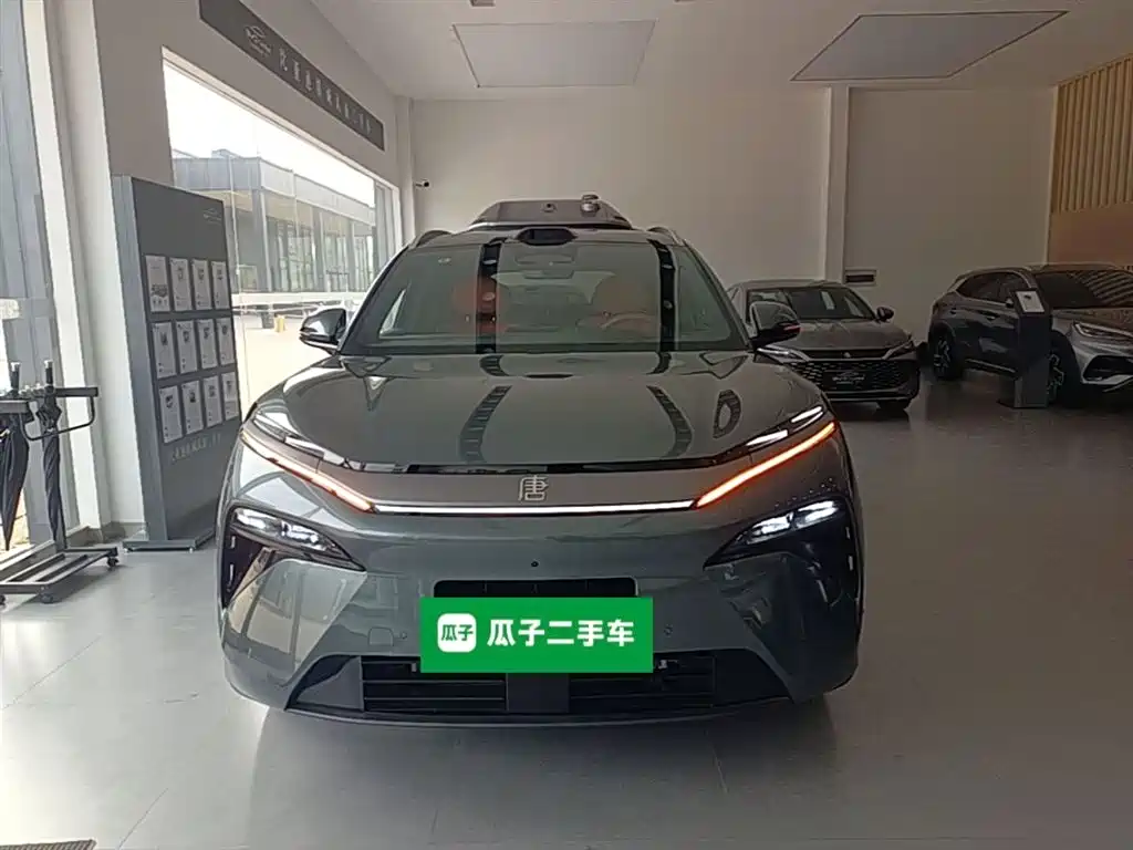BYD Tang L 2025 DM 175KM Drone Player Edition фото 3