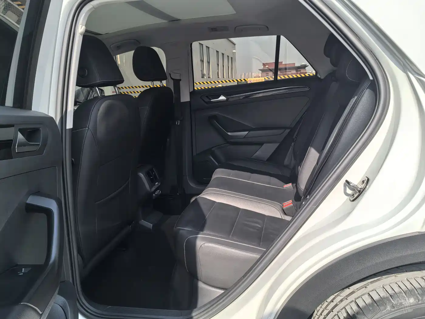 Volkswagen T-ROC 2022 280TSI DSG 2WD Comfort PLUS фото 5