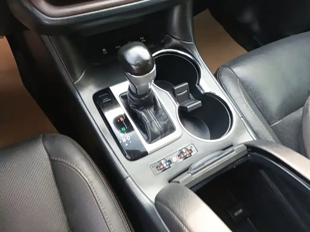 Photo 14 - Toyota Highlander