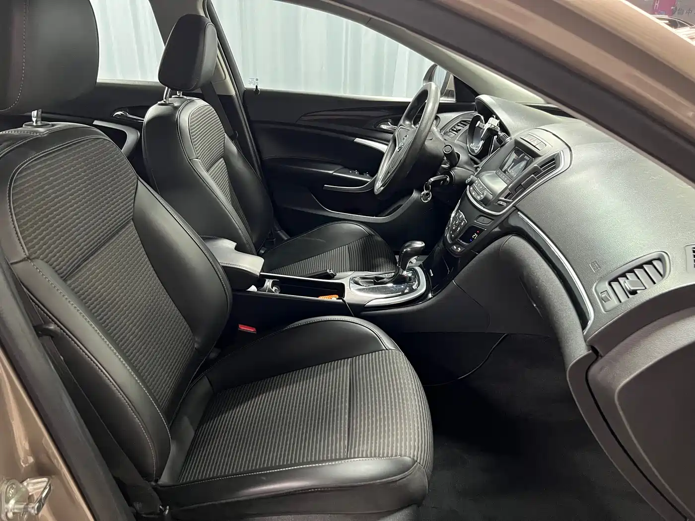 Buick Regal 2015 1.6T Leading Tech Edition фото 7