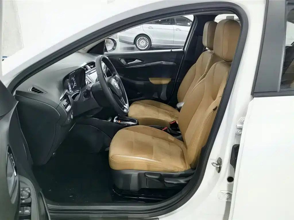Buick Excelle 2018 15N CVT Luxury фото 10