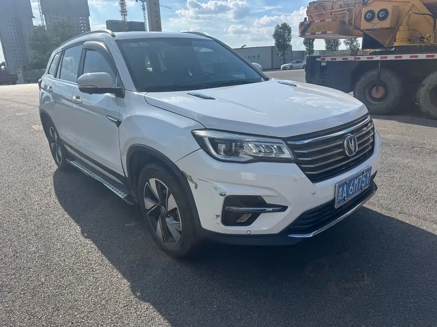 Фото 3 - Changan CS75
