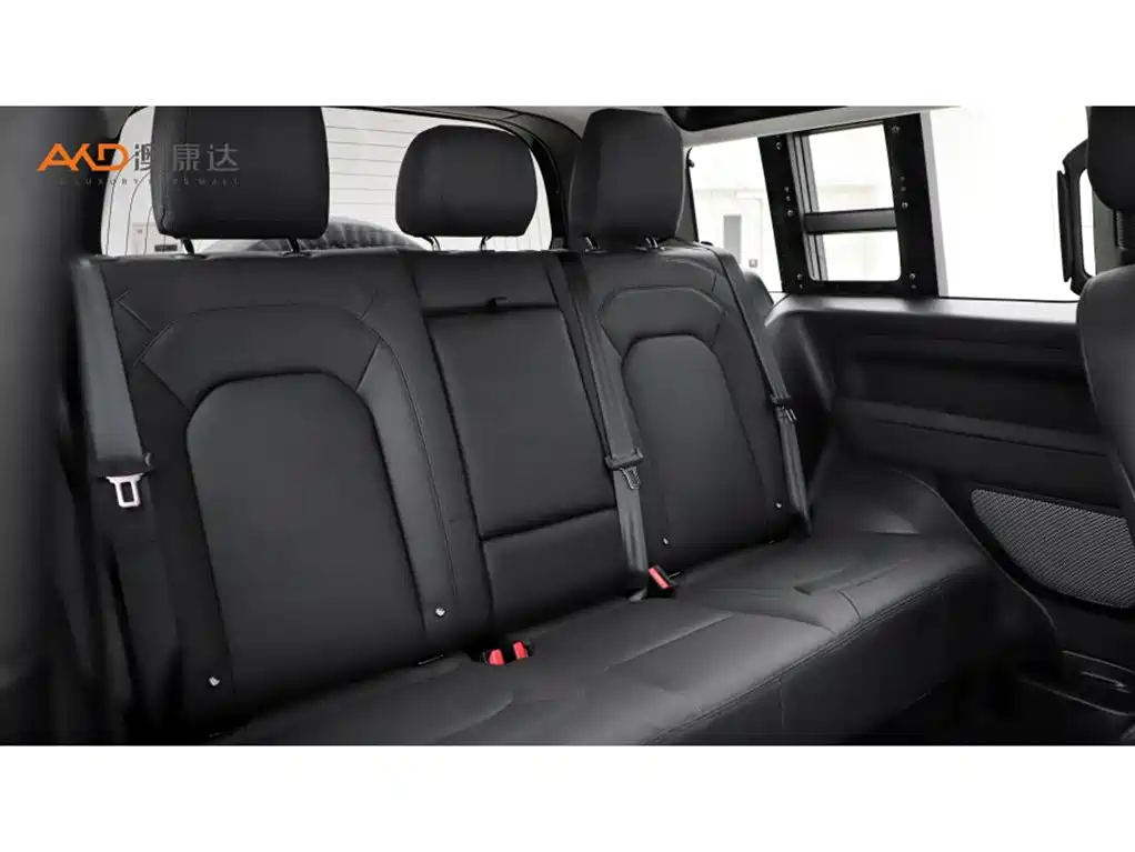 Land Rover Defender 2023 Facelift 90 3.0T P400 XS фото 8