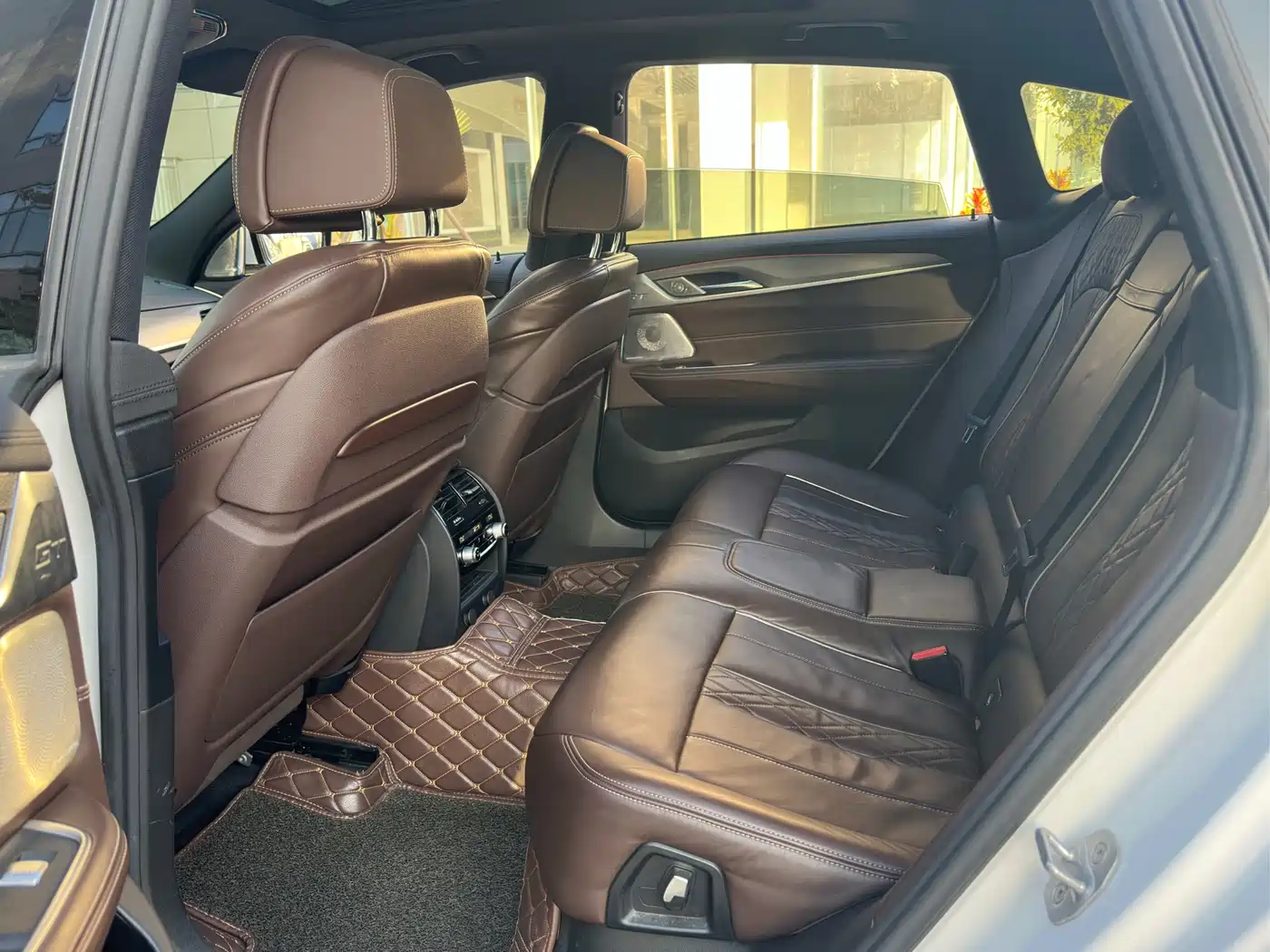 BMW 6 Series GT 2019 630i M Sport Grand Tourer Edition фото 10