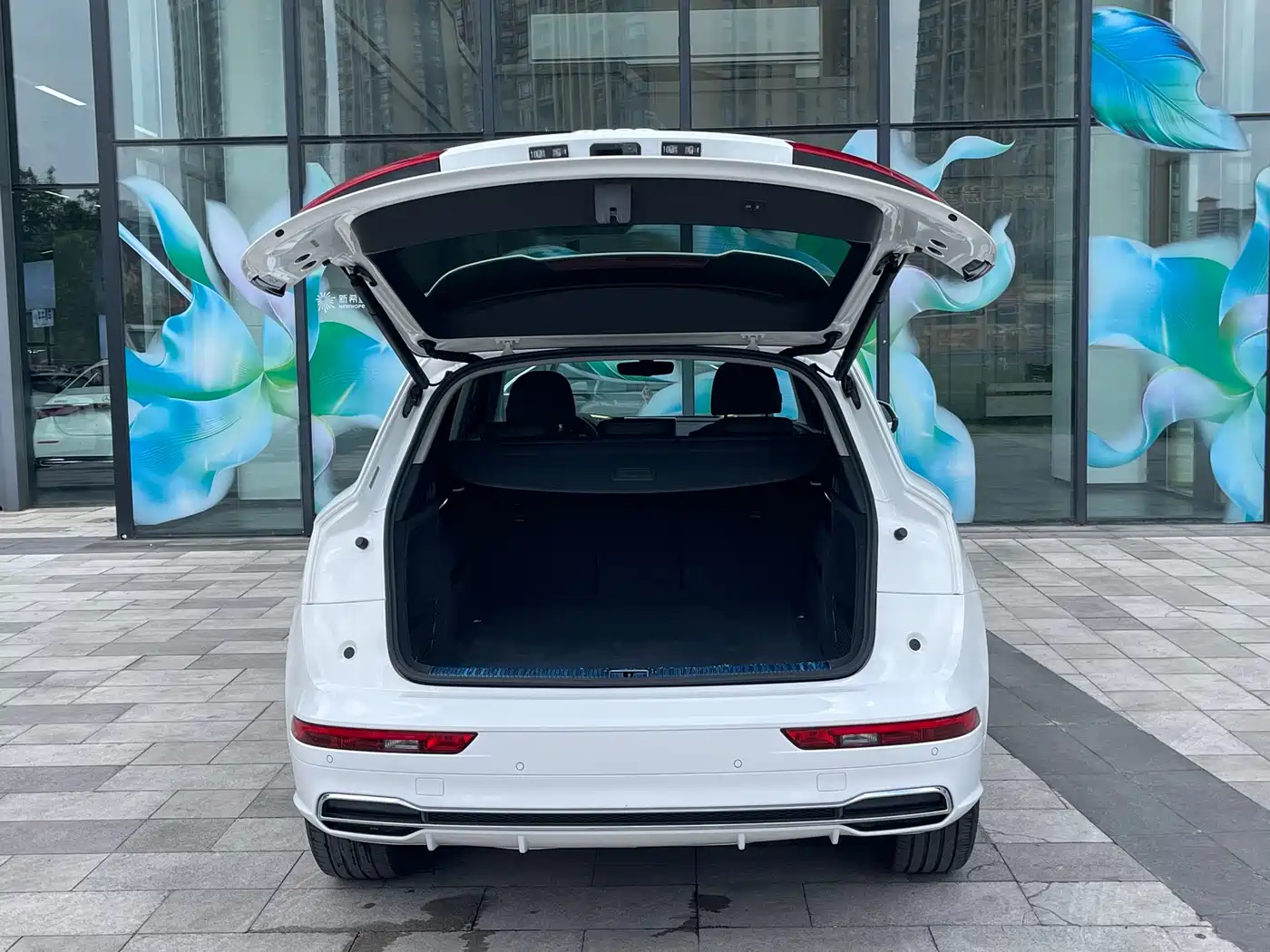 Audi Q5L 2020 Facelift 40 TFSI Honor Fashion фото 26
