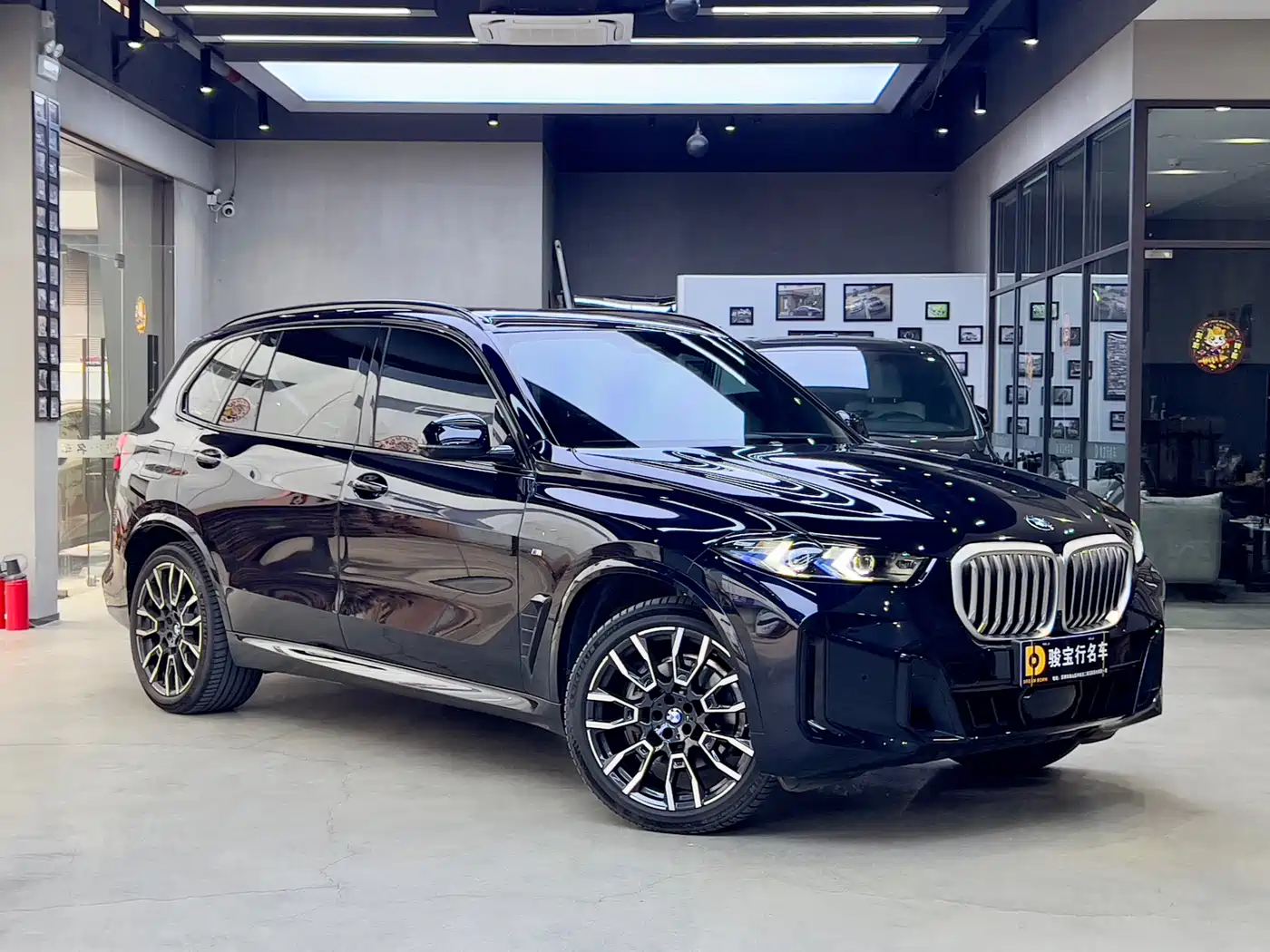 BMW X5 2023 xDrive 40Li M Sport Black Night Package фото 3