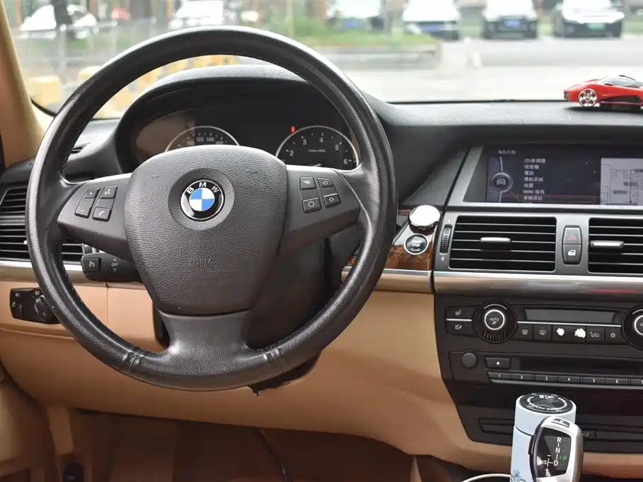BMW X5 (Import) 2011 xDrive35i Leading Edition фото 16