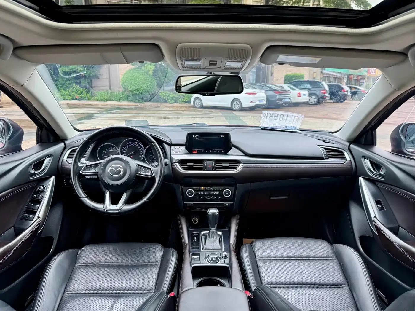 Photo 5 - Mazda Atenza