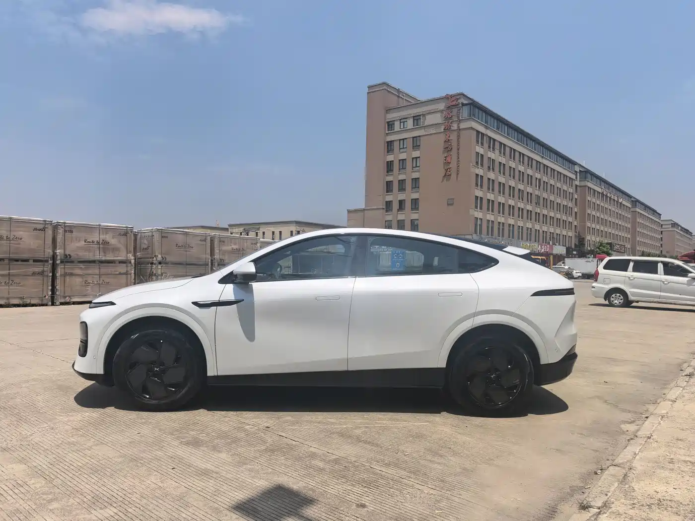 XPeng G6 2025 625 Long Range Max Tech Edition фото 7