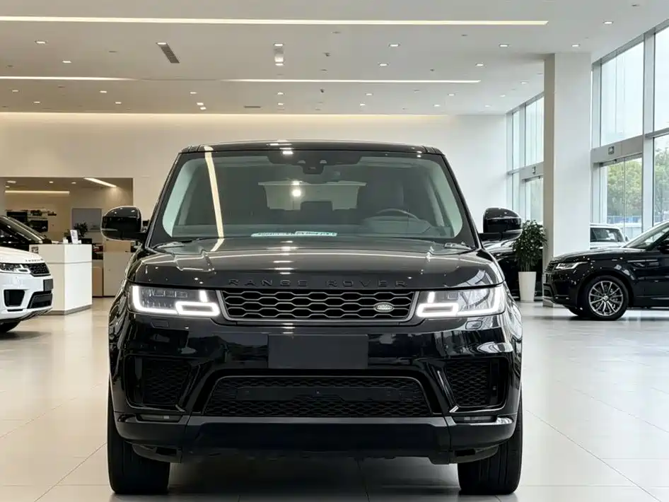 Land Rover Range Rover Sport 2020 3.0 L6 HSE DYNAMIC фото 3