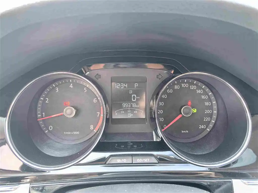 Volkswagen Bora 2013 2013 1.6L Automatic Comfort Model