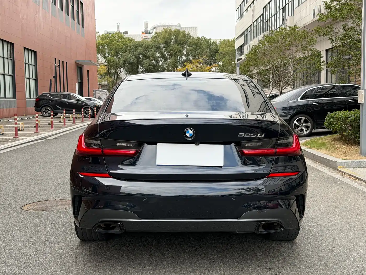 BMW 3 Series 2022 325Li M Sport Package фото 18