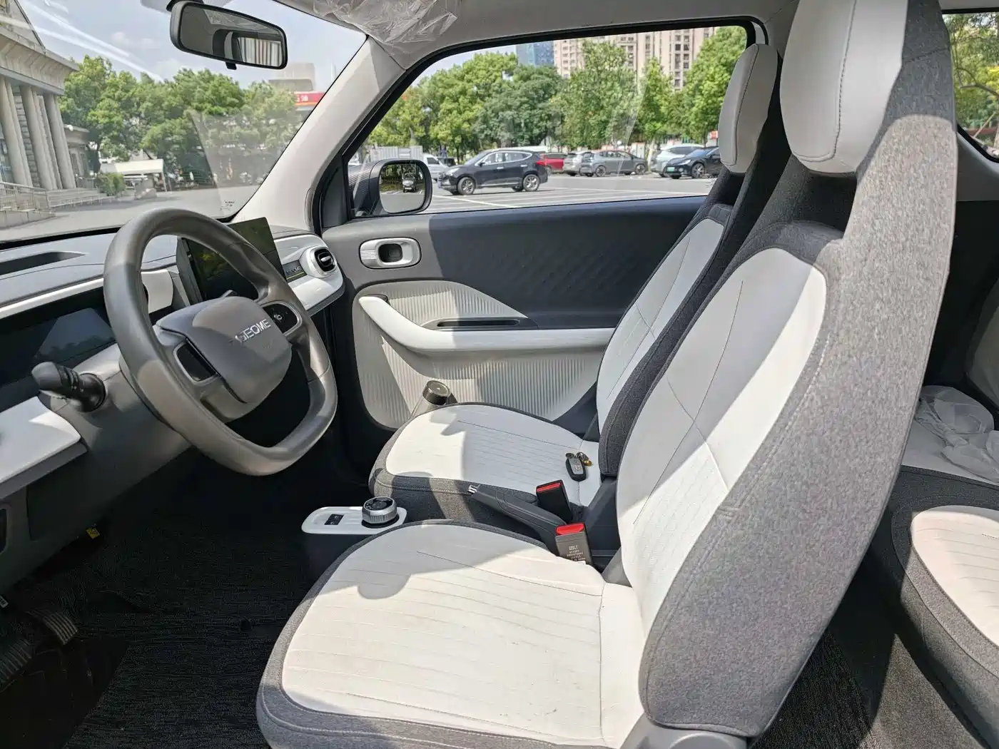Photo 9 - Geely Galaxy Panda