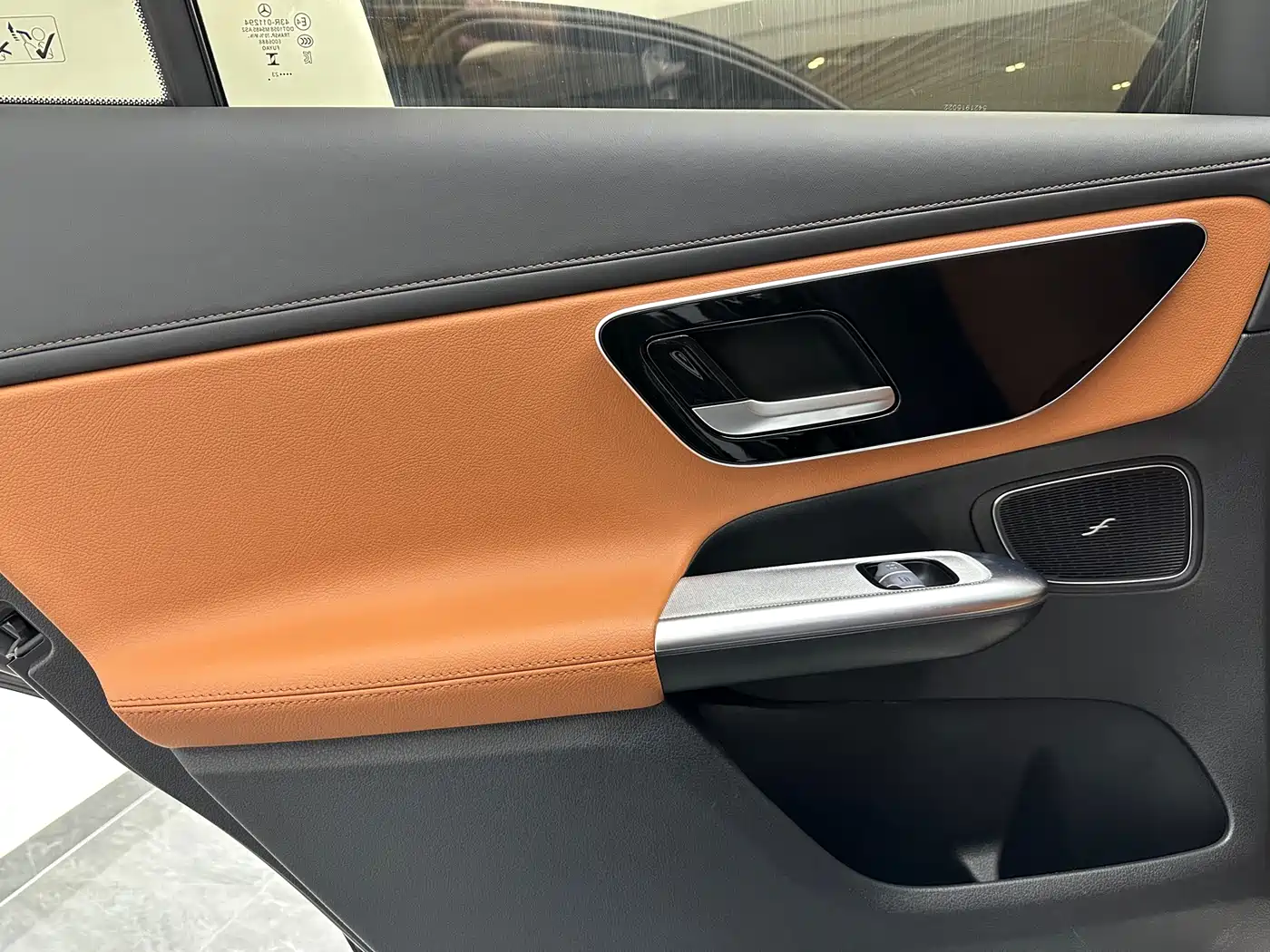 Mercedes-Benz GLC 2023 Facelift GLC 300 L 4MATIC Sport 7-Seater фото 24
