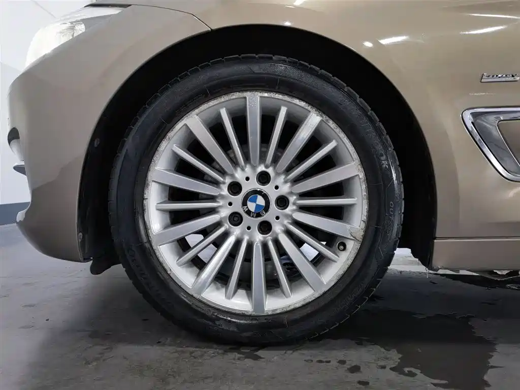 BMW 3 Series GT 2016 320i Design Package фото 17