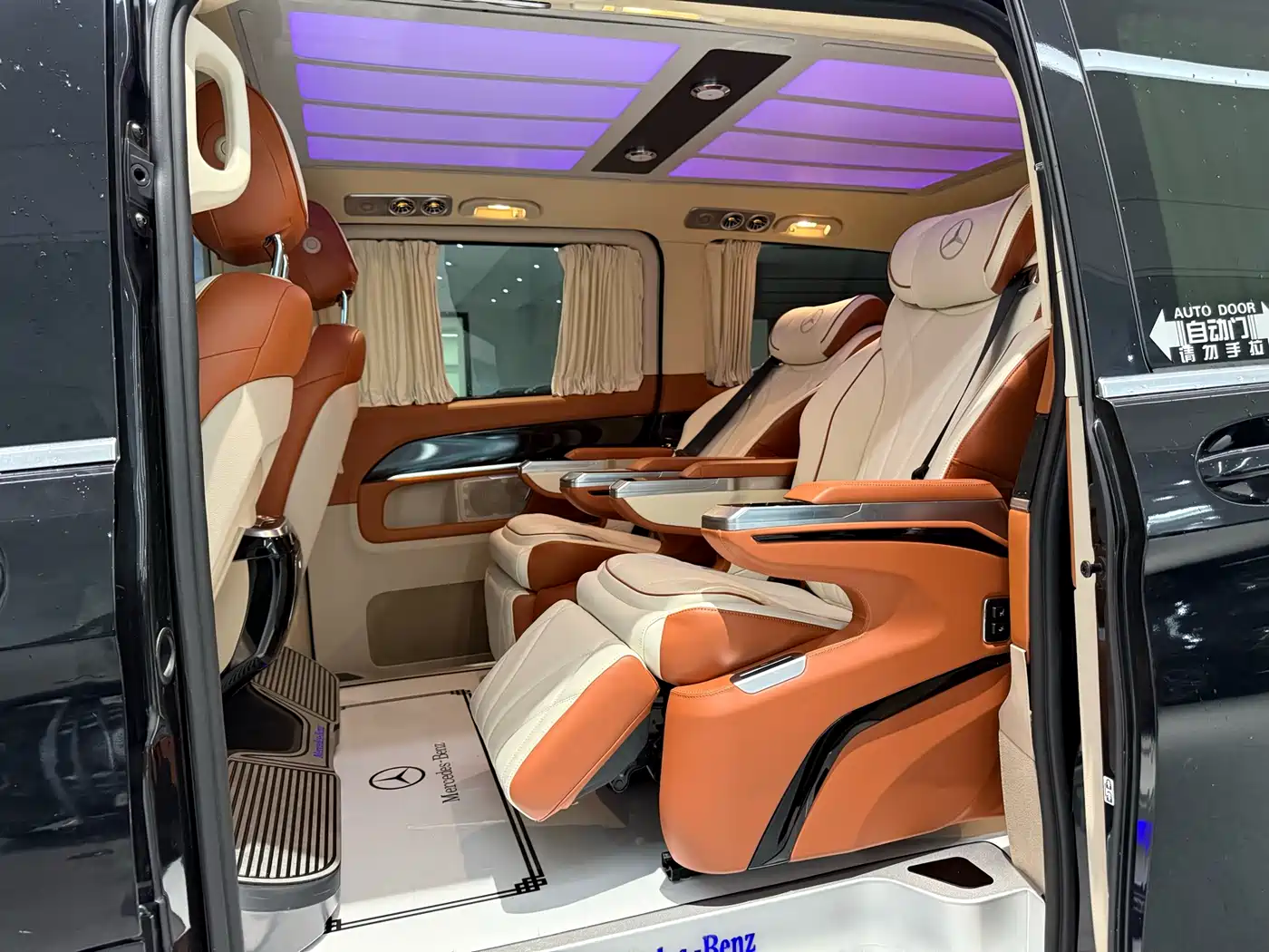 Mercedes-Benz V-Class 2016 V 260 Premium Edition фото 8