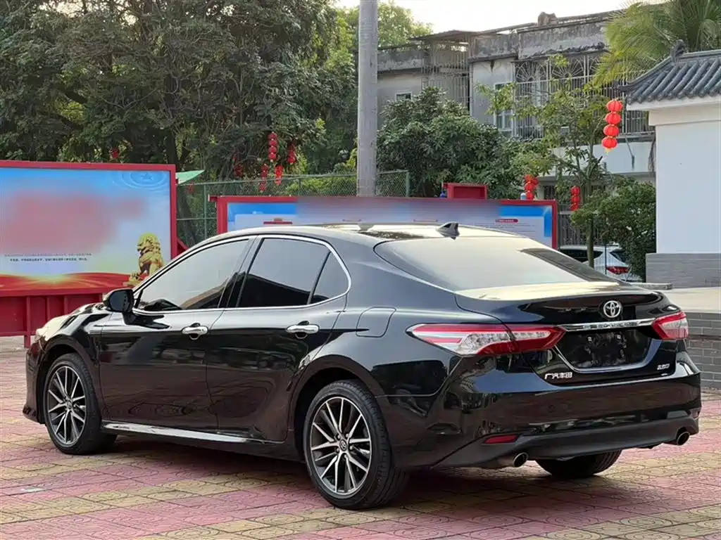 Toyota Camry 2021 2.5G Luxury Edition фото 7
