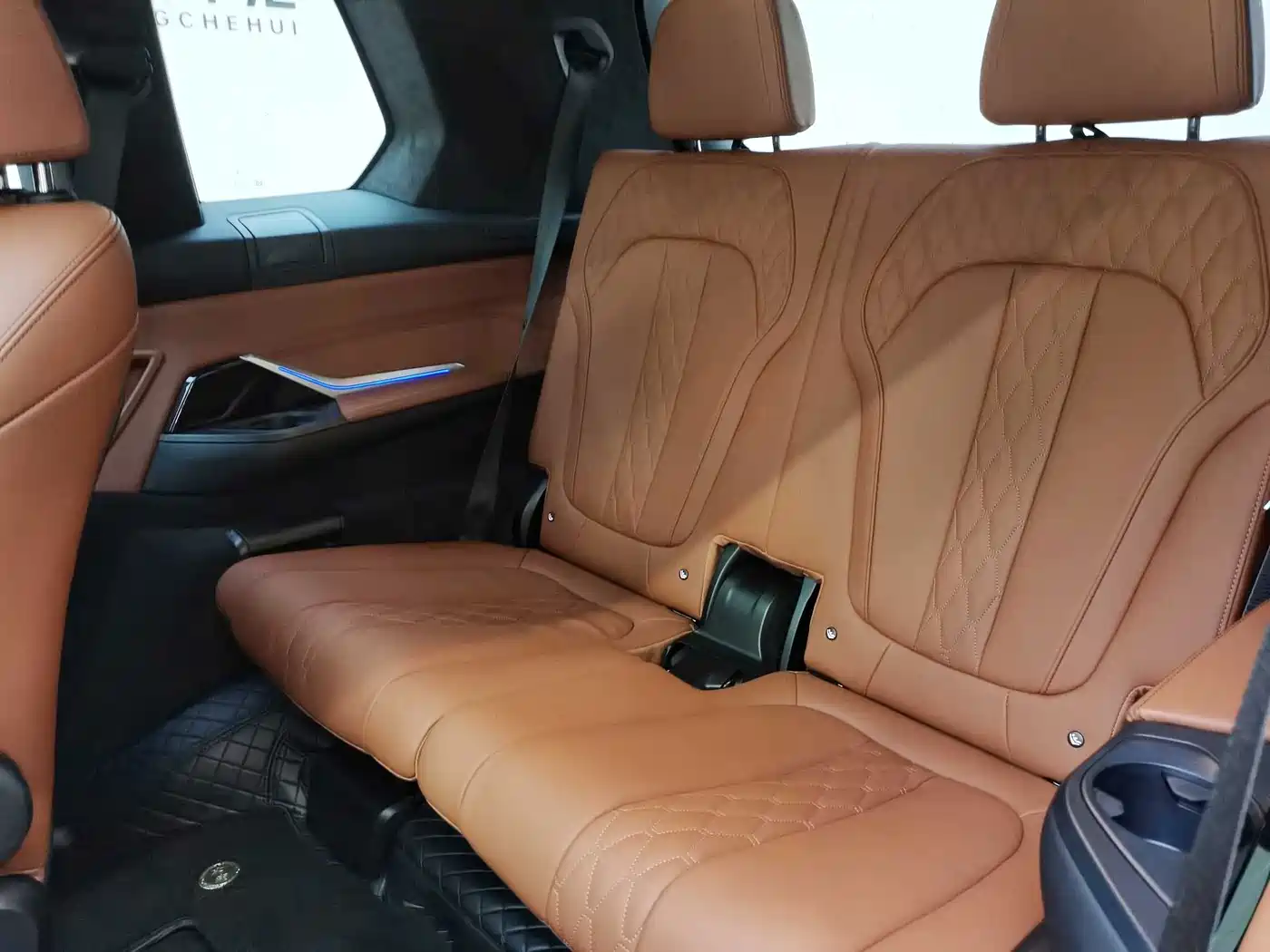 Фото 19 - BMW X7