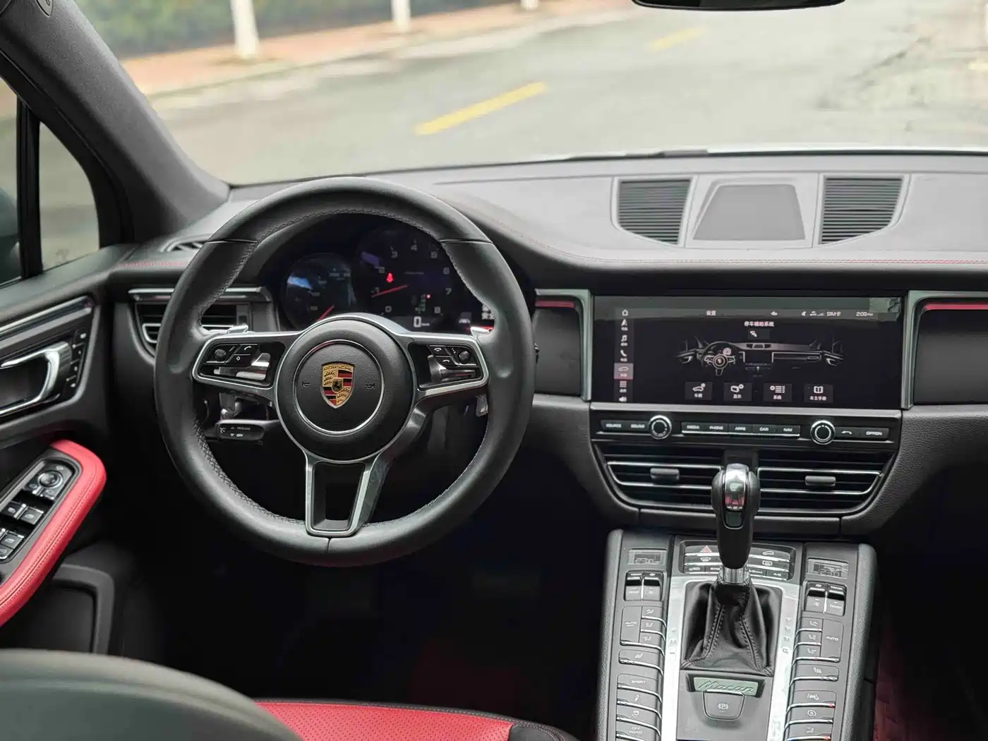Porsche Macan 2020 Macan 2.0T фото 5