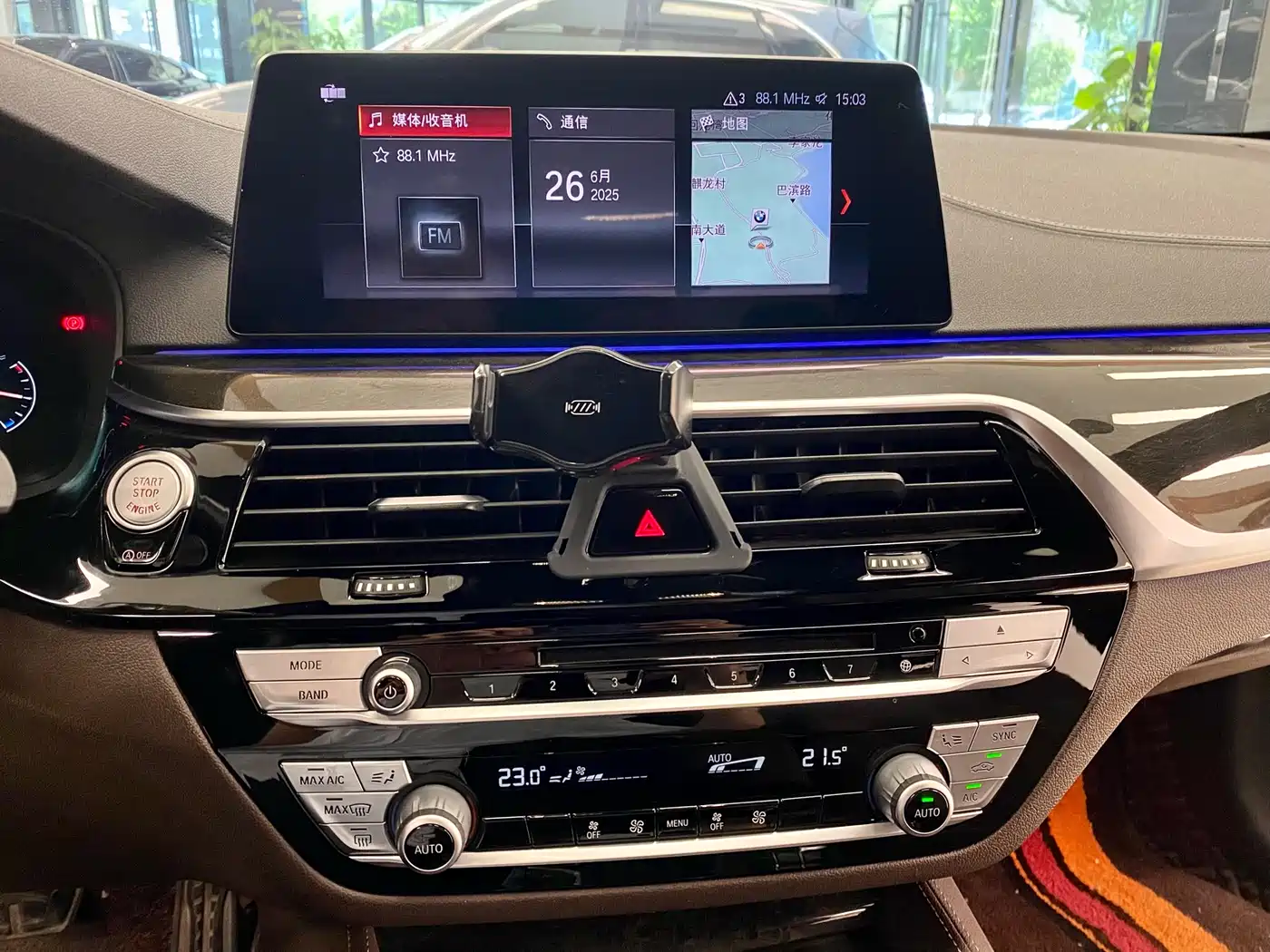 BMW 5 Series 2019 525Li M Sport Package фото 7