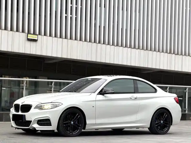 BMW 2 SERIES